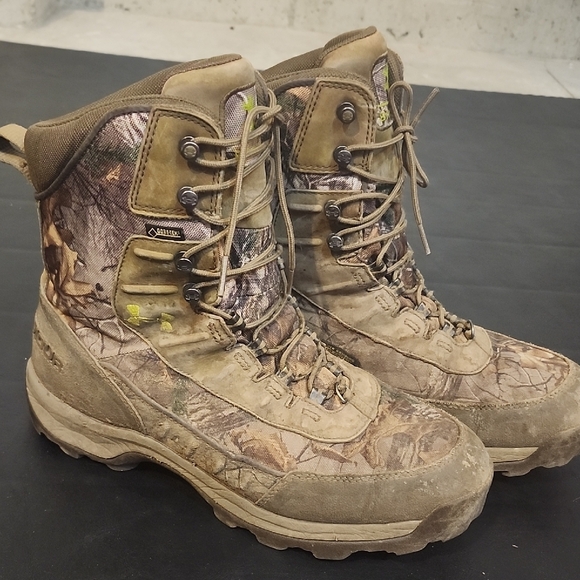 Under Armour Men's Brown and Green Boots - Picture 2 of 6